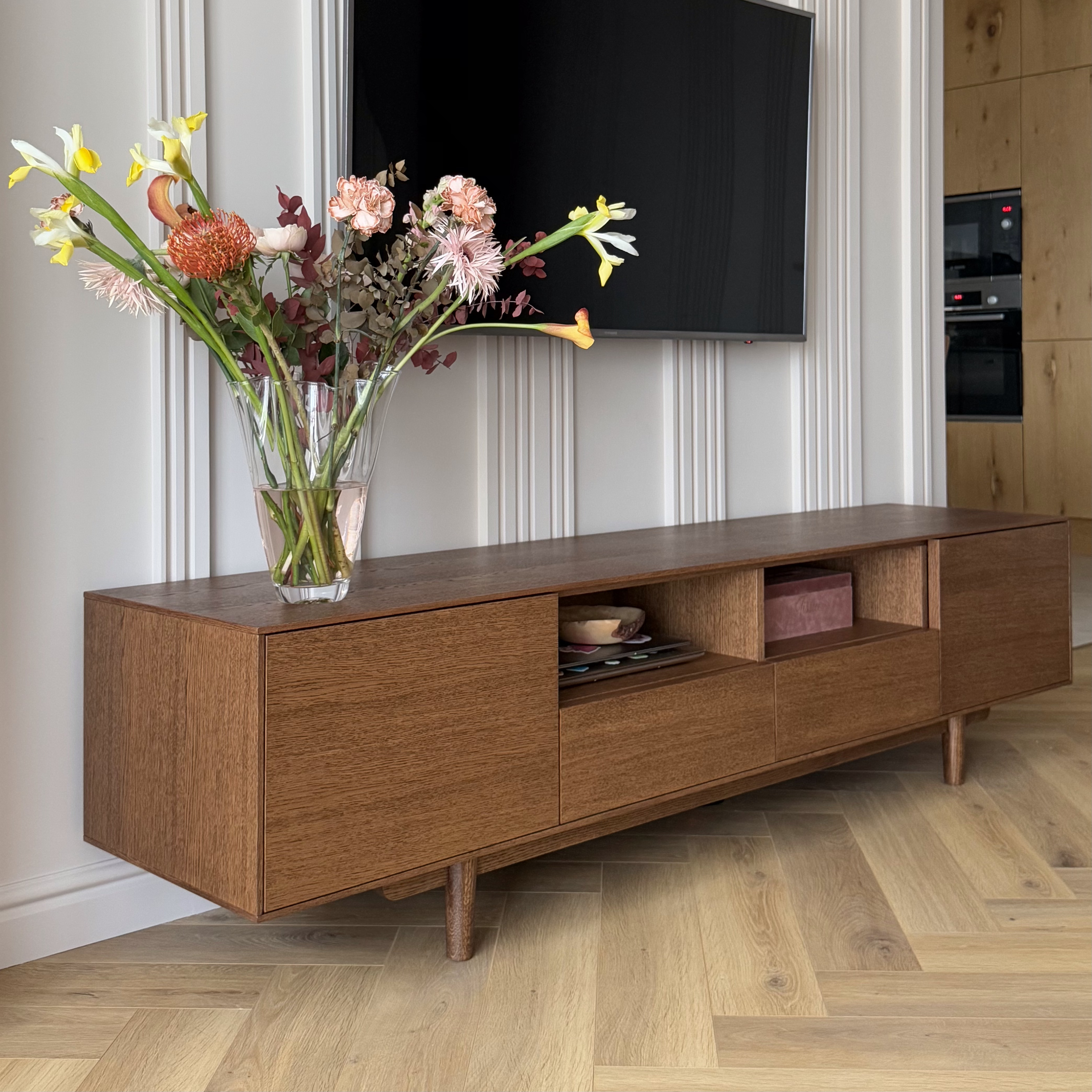 LINE. LIVING ROOM CABINET